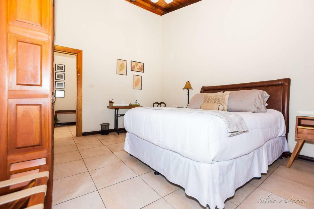 Acanthus Boutique Hotel Кетцалтенанго Екстериор снимка