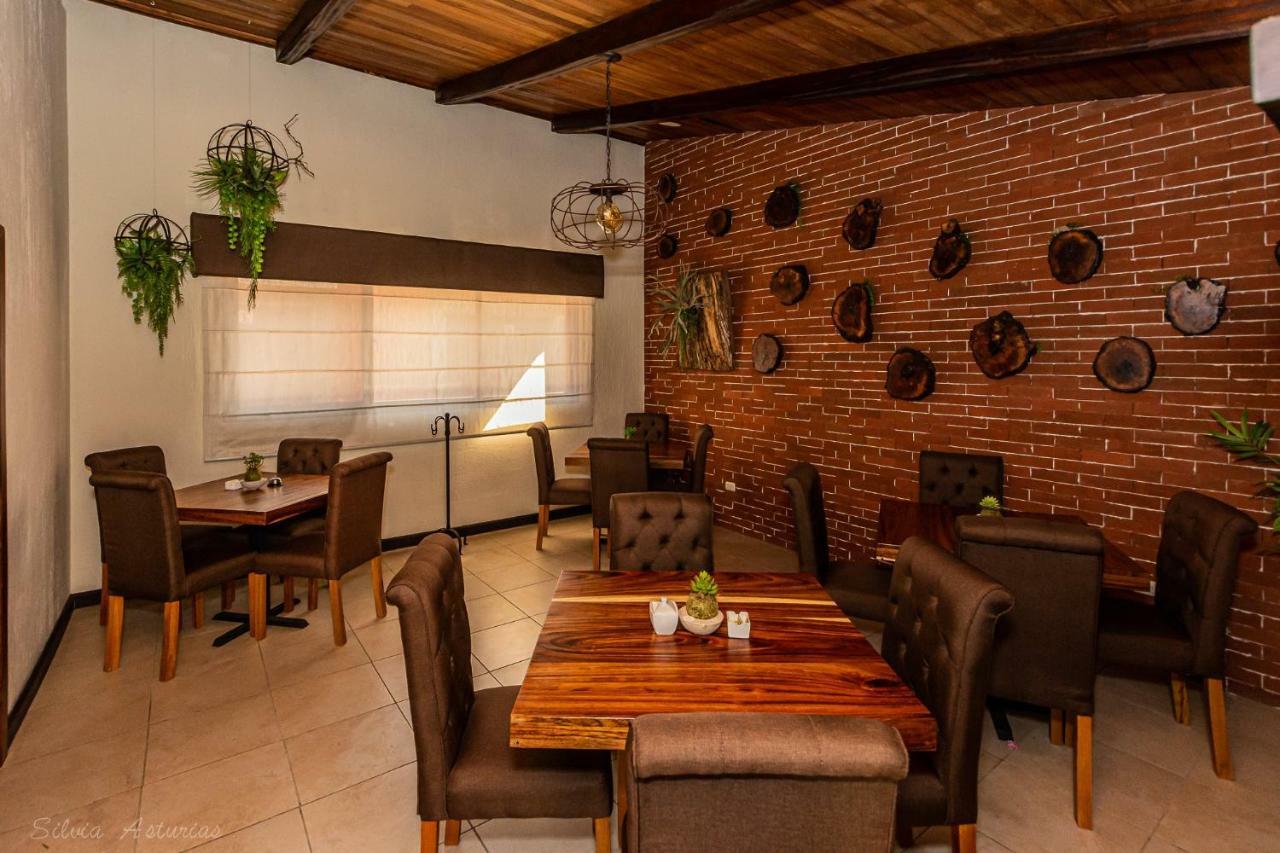 Acanthus Boutique Hotel Кетцалтенанго Екстериор снимка
